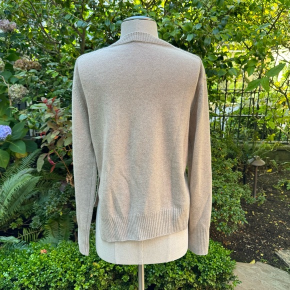 Vince Asymmetrical Cashmere Sweater Sz S - Picture 3 of 11